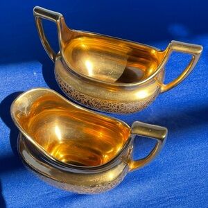 Vintage Wheeling Decorative cream & sugar pattern 1105 Doves, Roses & Daisy’s.